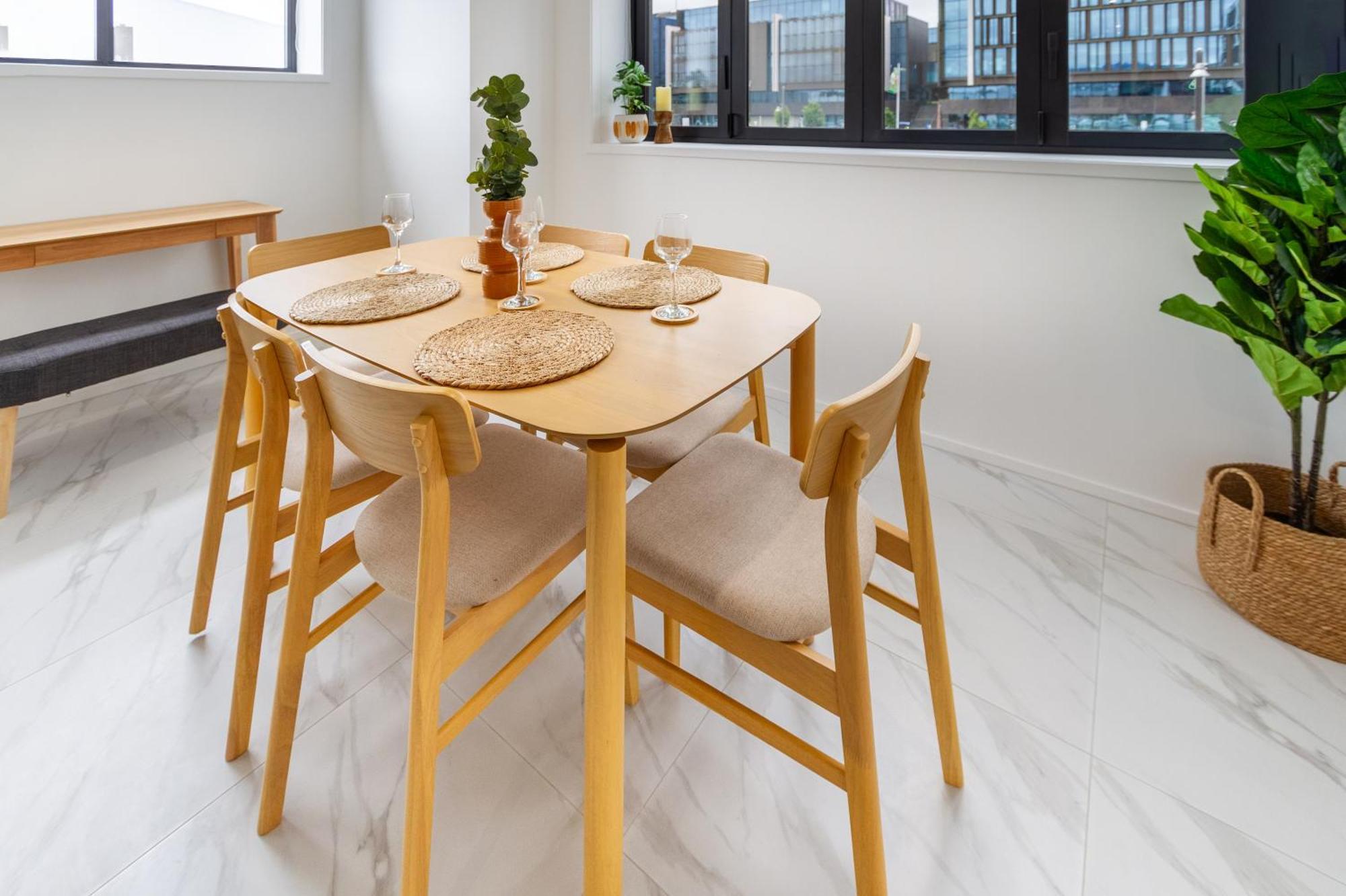 Modern City Lifestyle: 2 Bedroom 1 Bath Christchurch Buitenkant foto