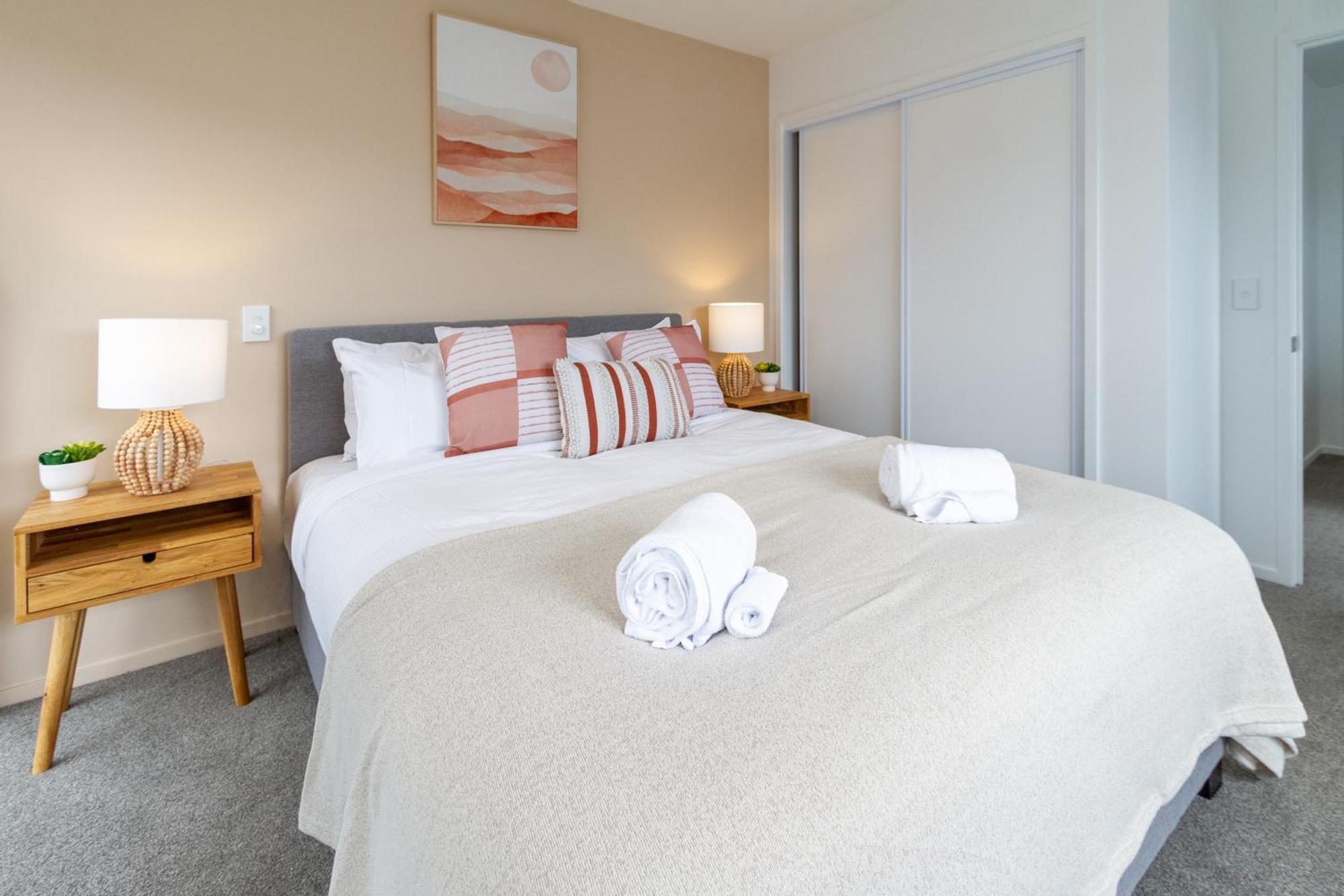 Modern City Lifestyle: 2 Bedroom 1 Bath Christchurch Buitenkant foto